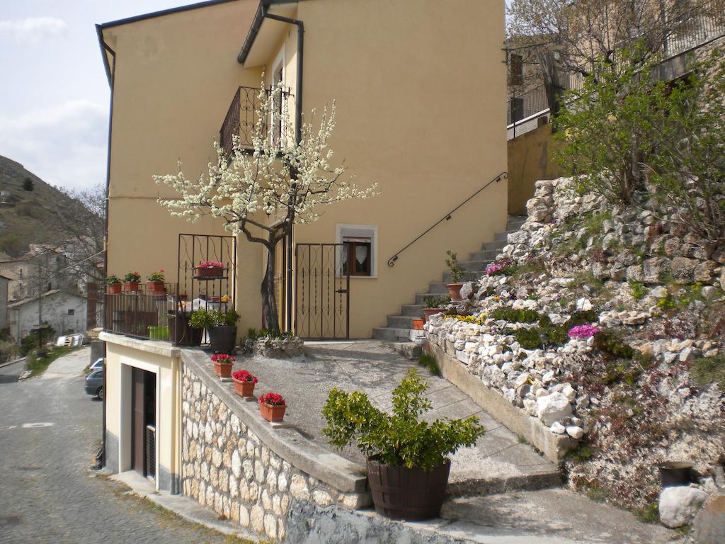 La Candeletta Hotel Santo Stefano Di Sessanio Ruang foto