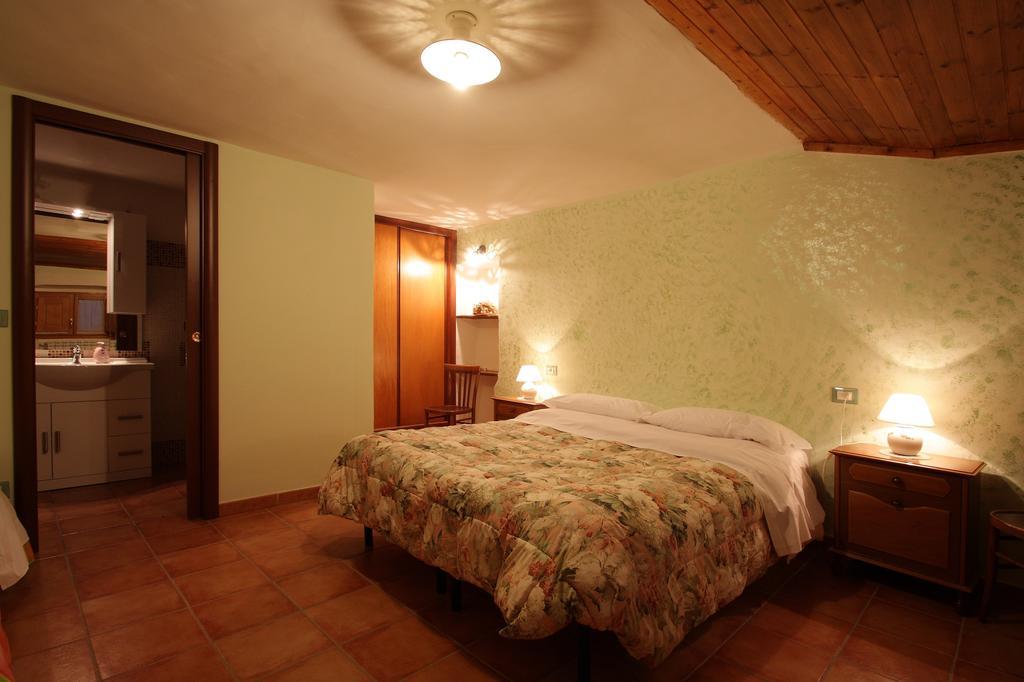 La Candeletta Hotel Santo Stefano Di Sessanio Ruang foto